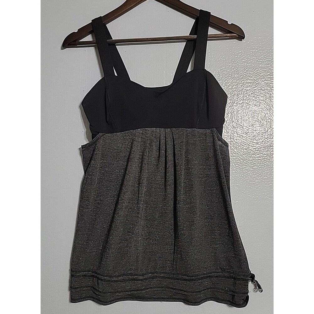 LULULEMON Size 8 Black Gray Strappy BLISS TANK‎ TOP with Built-in Bra